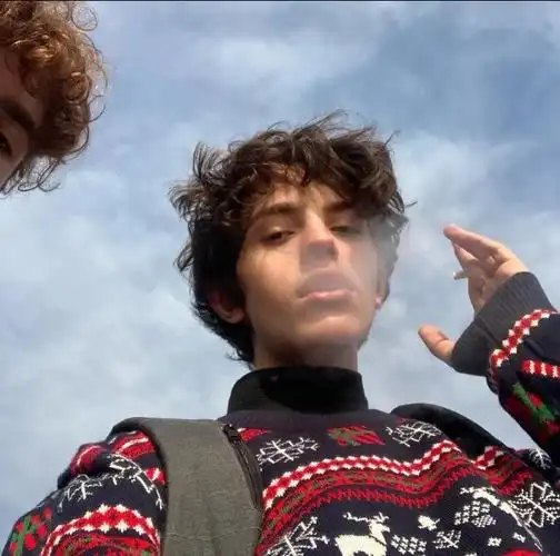 6686体育铜牌作者Carter