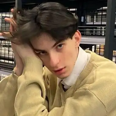 6686体育平台初级作者Sierra