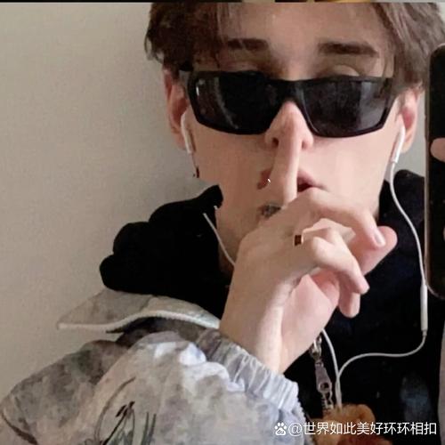 6686体育平台首席作者扮仙女