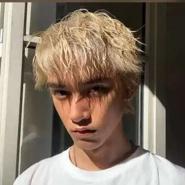 6686体育平台钻石作者短发情长