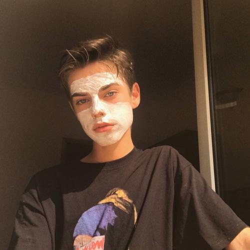 6686体育平台合作伙伴Gwen