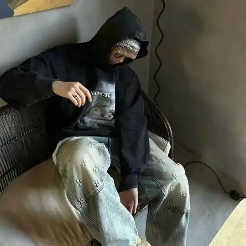 6686体育平台铁牌作者Patrick