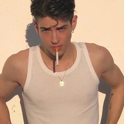 6686体育平台银牌作者迁就你一生