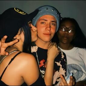 6686体育平台铜牌作者Hayden