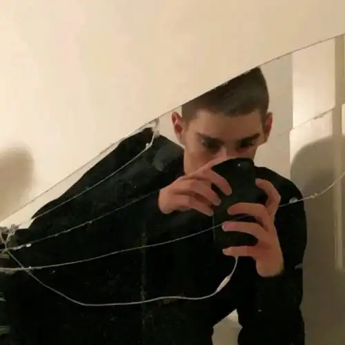 6686体育铁牌作者Mavis